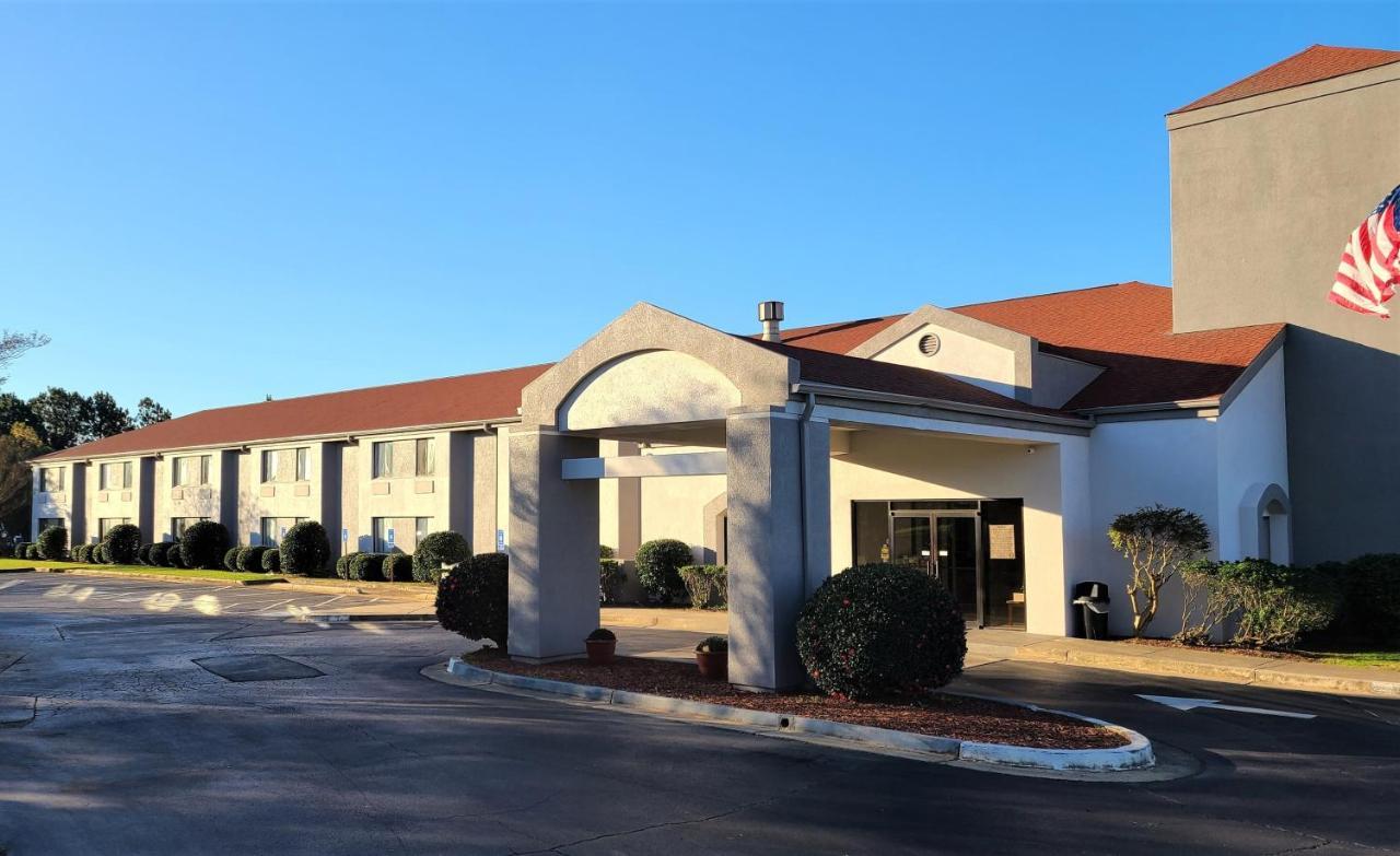 Quality Inn Lavonia Exterior photo